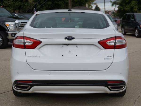 2015 Ford Fusion SE sedan White for sale in Roseville, MI – photo 4