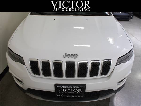 2019 Jeep Cherokee Limited 4WD - - by dealer - vehicle for sale in Batavia, IL – photo 4