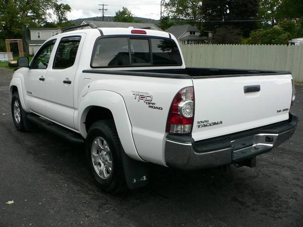 10 Toyota Tacoma Crew Cab TRD, Mint, No Rust, Clean Frame! Only 108K! for sale in binghamton, NY – photo 9