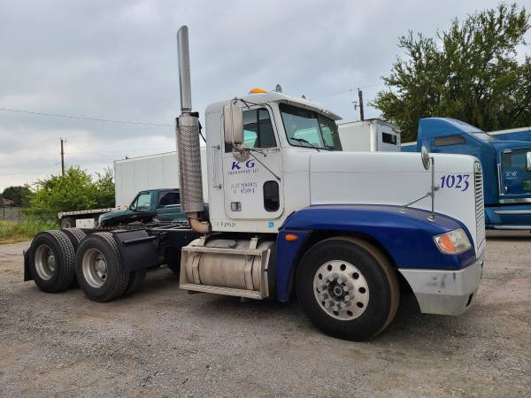 Freightliner fld 120 - cars & trucks - by owner - vehicle automotive... for sale in Mansfield, TX – photo 4