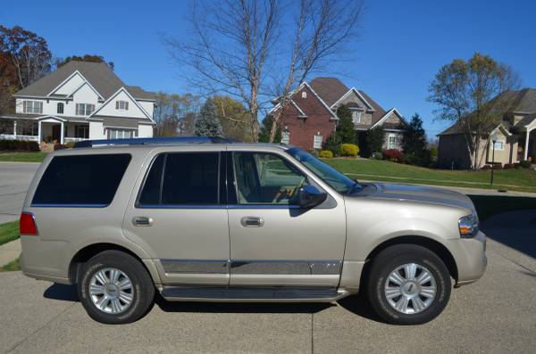 2008 Lincoln Navigator - cars & trucks - by owner - vehicle... for sale in Prospect, KY – photo 3