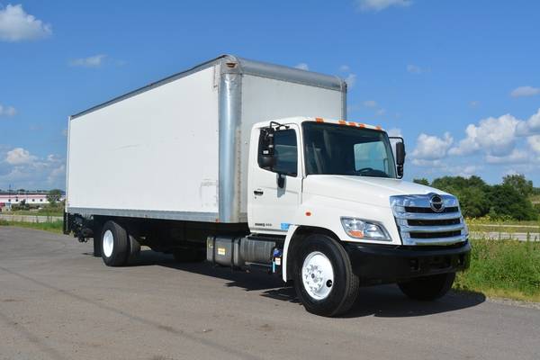 Box Truck Liquidation Sale for sale in Springfield, IL – photo 8