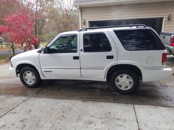 2000 GMC Jimmy SLT 2WD - cars & trucks - by owner - vehicle... for sale in Dacula, GA – photo 2