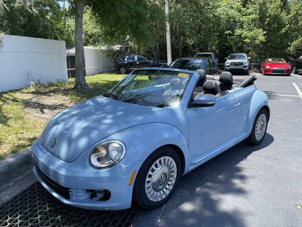 2015 Volkswagen Beetle Convertible Low mi Clean title Rare color! for sale in Longwood , FL – photo 4