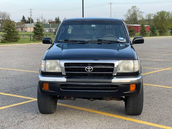 1999 Toyota Tacoma PreRunner SR5 for sale in Canton, OH – photo 3