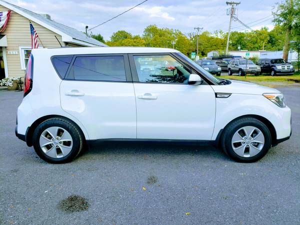 2015 KIA SOUL 1-OWNER GAS SAVER 3 MONTH WARRANTY - cars & for sale in Front Royal, VA – photo 7