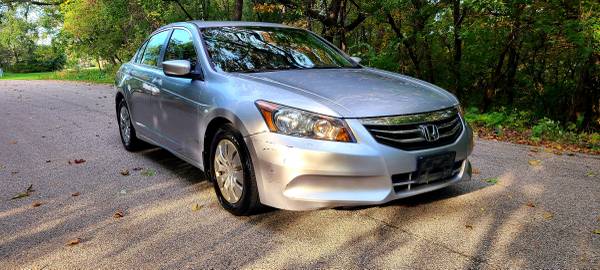2011 HONDA ACCORD LX 4CYL GAS SAVER!!! - cars & trucks - by owner -... for sale in Lake In The Hills, IL – photo 3