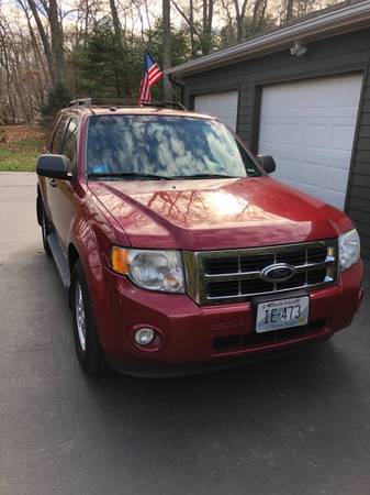 Ford Escape 2011 Auto AWD excellent condition - cars & trucks - by... for sale in Slocum, RI – photo 2