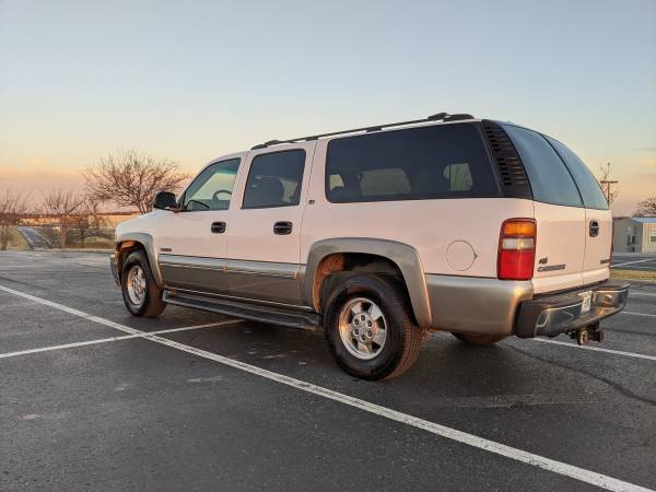 2000 Chevy Suburban 1500 - cars & trucks - by owner - vehicle... for sale in Edmond, OK – photo 3