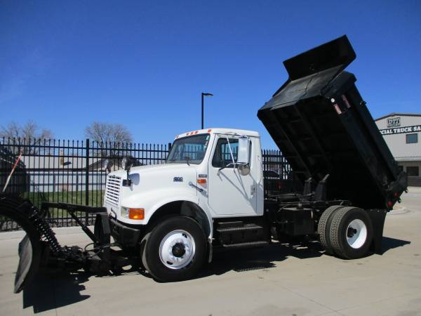 OVER 100 USED WORK TRUCKS IN STOCK, BOX, FLATBED, DUMP & MORE - cars... for sale in Denver, IL – photo 7