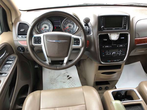 2013 Chrysler Town & Country Touring for sale in Lincoln, IA – photo 10