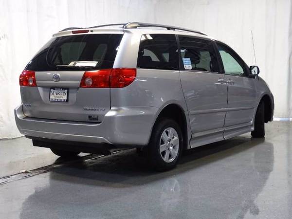 2010 Toyota Sienna LE Mobility Upgrade and Prep Package - cars &... for sale in Skokie, IL – photo 9