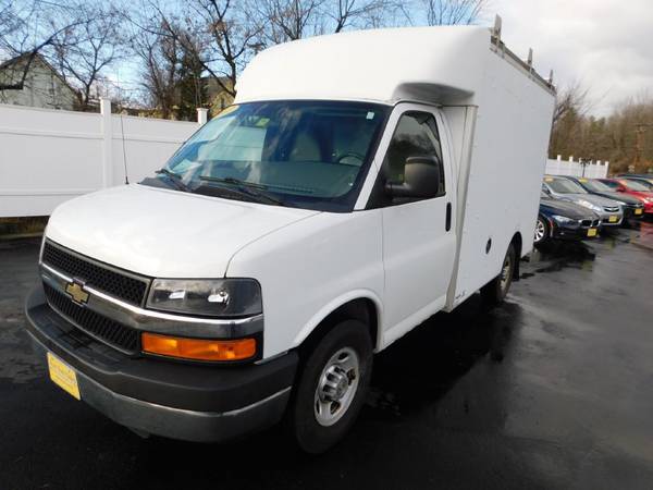 2013 CHEVROLET G3500 BOX TRUCK~V8~ATTENTION CONTRACTORS! - cars &... for sale in Barre, VT – photo 3