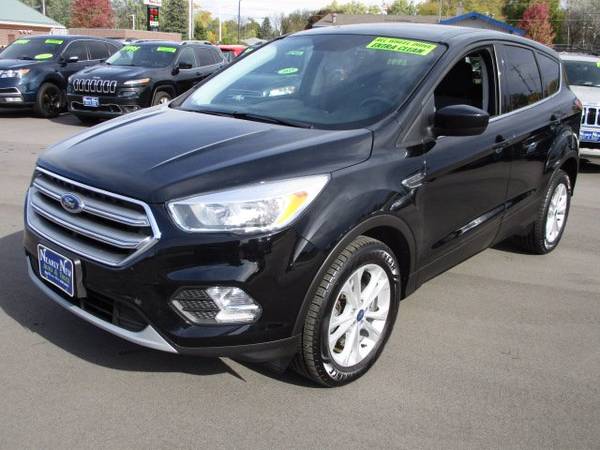2017 Ford Escape Se Black Suv - cars & trucks - by dealer - vehicle... for sale in Green Bay, WI – photo 3