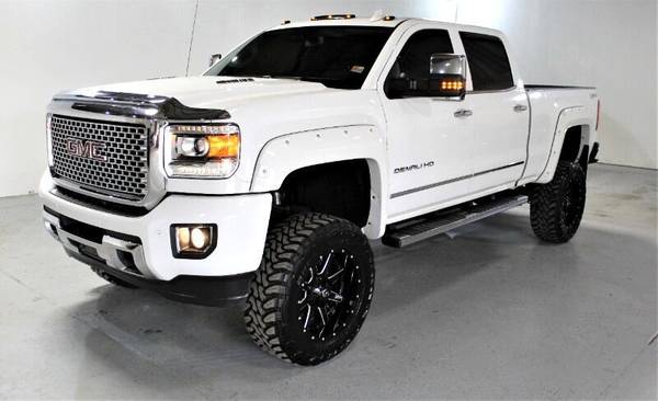 2015 GMC Sierra 2500HD Denali Crew Cab 4WD - cars & trucks - by... for sale in Fredericksburg, District Of Columbia – photo 12