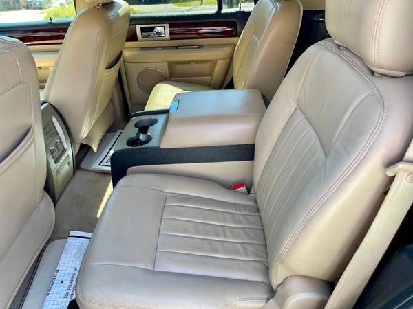 2006 Lincoln Navigator Luxury - - by dealer for sale in Knoxville, TN – photo 15