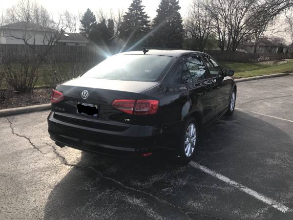 2015 VW Jetta 1.8 T SE - cars & trucks - by owner - vehicle... for sale in Arlington Heights, IL – photo 4