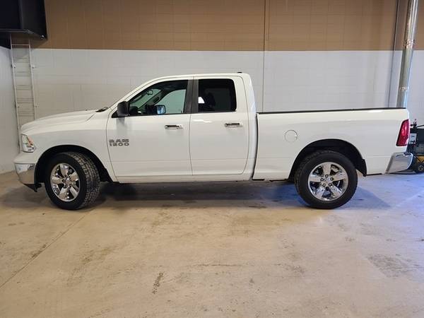 2015 Ram 1500 Big Horn 4X4 - cars & trucks - by dealer - vehicle... for sale in Sioux Falls, SD – photo 6