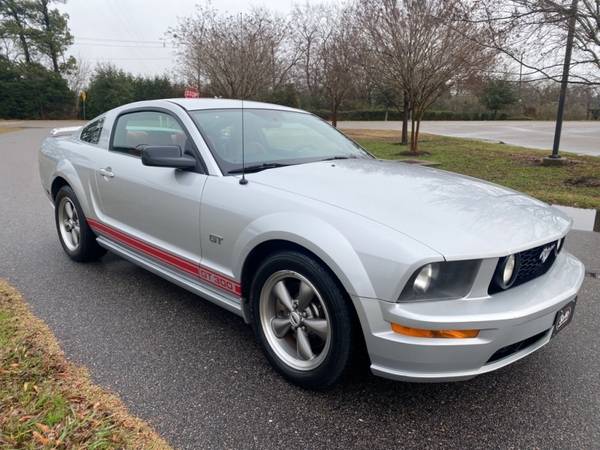 2005 FORD MUSTANG 5-SPEED MANUAL ONE OWNER - - by for sale in Chesapeake , VA – photo 3