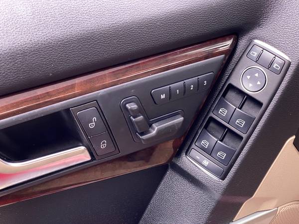 2012 Mercedes-Benz GLK-Class GLK 350 4MATIC Sport Utility 4D suv Red... for sale in Austin, TX – photo 22