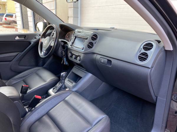 2012 Volkswagen Tiguan SE - cars & trucks - by owner - vehicle... for sale in Bayonne, CT – photo 9