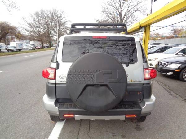 2010 Toyota FJ Cruiser 4WD 4dr Auto (Natl) EVERYONE DRIVES! NO TURN for sale in Elmont, NY – photo 4