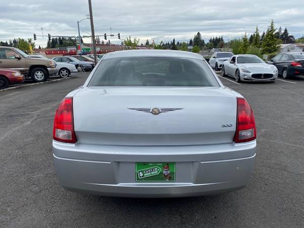 2005 CHRYSLER 300/Extra Clean/Very Well Maintained/Must See for sale in Vancouver, OR – photo 7