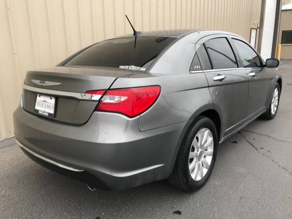 2013 Chrysler 200 Limited - - by dealer - vehicle for sale in Twin Falls, ID – photo 3