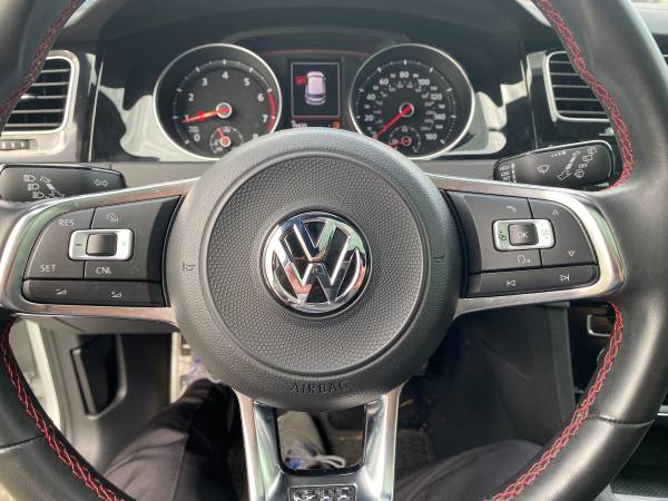 2018 Volkswagen GTI SE, 6 Speed Manual, Sunroof, Heated Seats, 19K! for sale in Milton, WA – photo 8