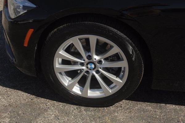 2018 BMW 3 Series 320i xDrive HABLAMOS ESPANOL! - - by for sale in Seattle, WA – photo 9