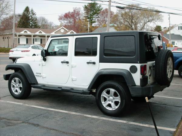 2012 Jeep Wrangler 4-dr unlimited - - by dealer for sale in Warwick, RI – photo 10