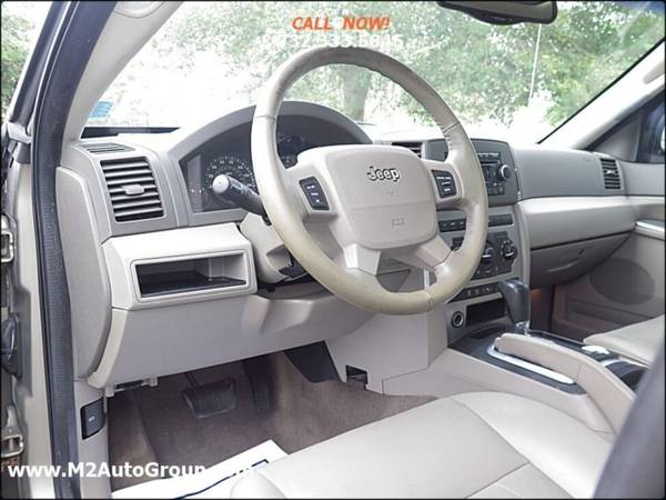 2006 Jeep Grand Cherokee Laredo 4dr SUV 4WD w/Front Side Airbags for sale in East Brunswick, NY – photo 7