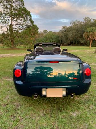 For Sale 2005 Chevy SSR - cars & trucks - by owner - vehicle... for sale in Clewiston, FL – photo 7