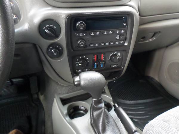 2004 Chevy Trailblazer-LOW MILES - - by dealer for sale in New Haven, CT – photo 19