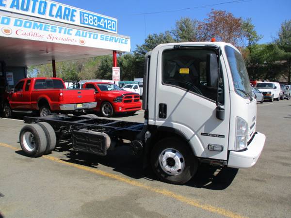2018 Isuzu NPR HD CAB CHASSIS 27K MILES DIESEL for sale in south amboy, WI – photo 2