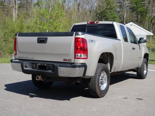 2009 GMC Sierra 2500HD 4x4 4dr Ext Cab - - by dealer for sale in Derry, NH – photo 7