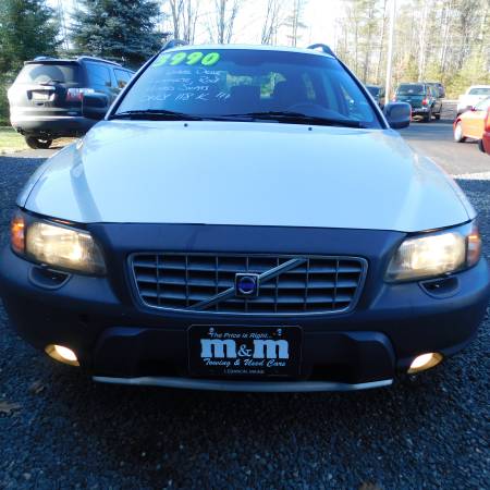 2004 Volvo XC70 Cross Country wagon-AWD-leather, roof, ht seats-118... for sale in Rochester, ME – photo 2