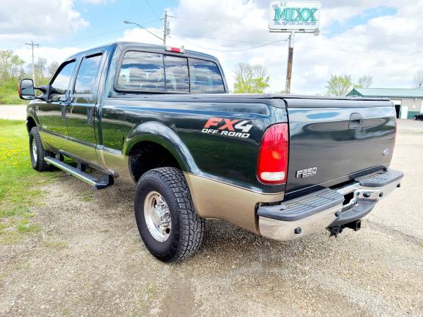 2004 Ford F-250 Super Duty Diesel - - by dealer for sale in Neenah, WI – photo 4