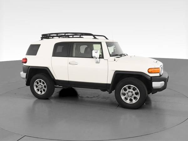 2013 Toyota FJ Cruiser Sport Utility 2D suv White - FINANCE ONLINE -... for sale in Knoxville, TN – photo 14