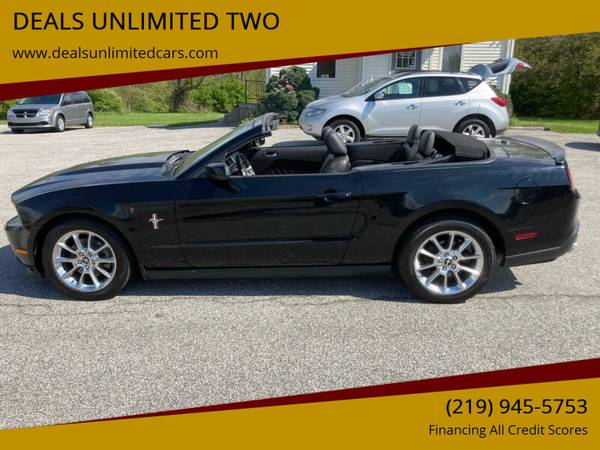 2011 Ford Mustang convertible - Triple Black - 101k miles - cars & for sale in Merrillville, IL – photo 2
