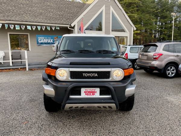 2007 TOYOTA FJ CRUISER LOW MILES WARRANTY INSPECTED - cars & trucks... for sale in North hampton, NH – photo 2