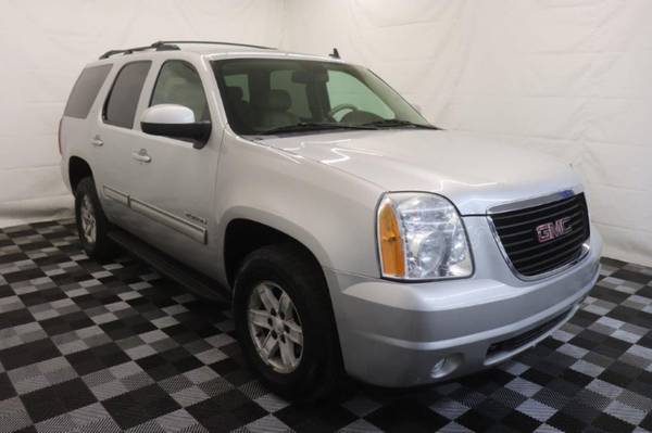 2010 GMC YUKON SLT - cars & trucks - by dealer - vehicle automotive... for sale in Akron, OH – photo 3