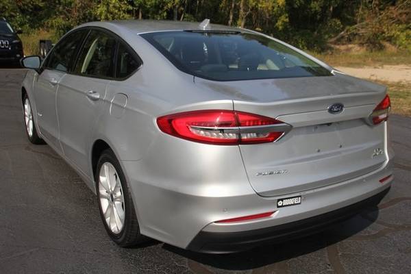 2019 Ford Fusion Hybrid SE sedan Silver - Monthly Payment of - cars... for sale in Benton Harbor, MI – photo 6