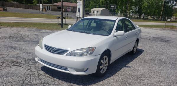 2005 Toyota Camry XLE! Rides Great! for sale in Douglasville, AL – photo 2