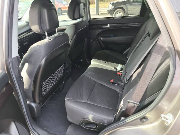 2014 Kia Sorento LX AWD 130K One Owner, No Accidents, Heated Seats for sale in Oswego, NY – photo 17