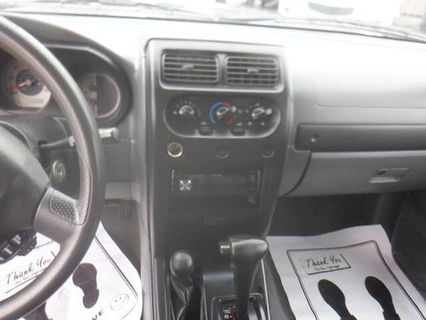 2004 Nissan Xterra XE - - by dealer - vehicle for sale in Des Moines, IA – photo 10
