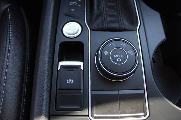 2018 Volkswagen Atlas SE 4Motion w/Tech Pkg Sport Utility 4D SE... for sale in Bend, OR – photo 21