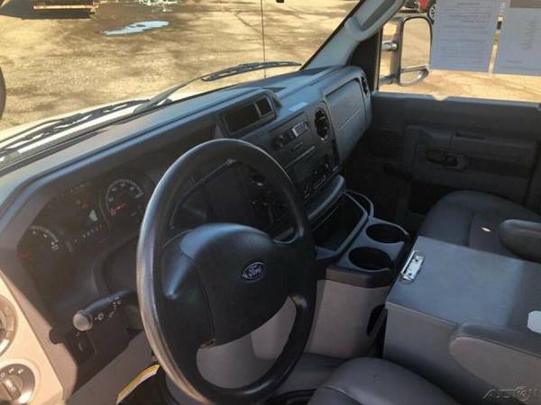 2010 Ford ECONOLINE - cars & trucks - by dealer - vehicle automotive... for sale in Lavergne, TN – photo 7