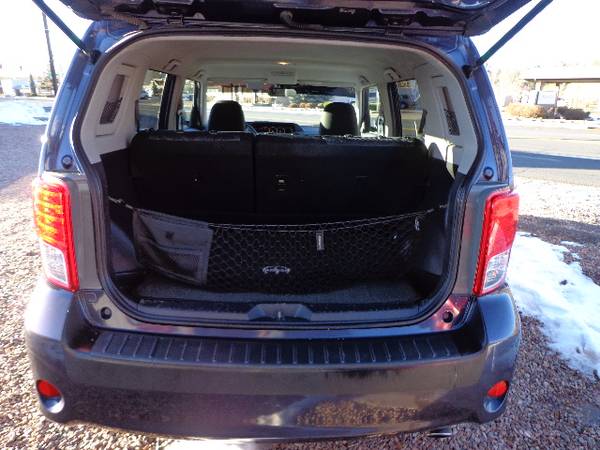 2011 TOYOTA SCION XB FWD GAS SAVER 5 SPD MANUAL CLEAN FUN CAR... for sale in Pinetop, AZ – photo 7