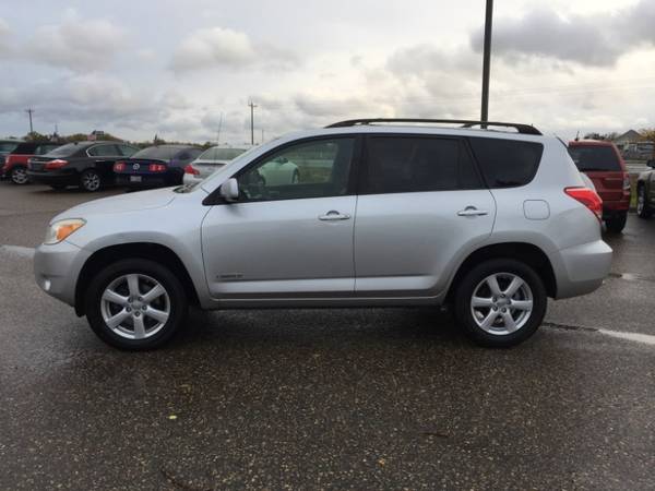 2007 Toyota RAV4 Limited V6 4WD for sale in Ramsey , MN – photo 2